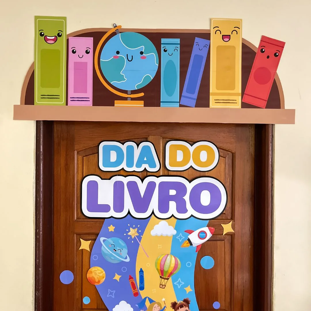 Dia-do-Livro-Painel-de-Porta-1.jpg